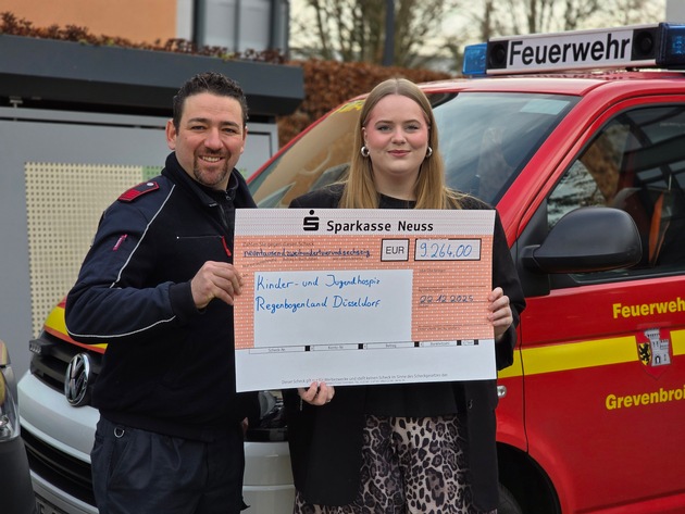 FW Grevenbroich: Aktion "NovemBart": Feuerwehrleute aus Grevenbroich sammeln &uuml;ber 9.000 Euro f&uuml;r Kinder- und Jugendhospiz