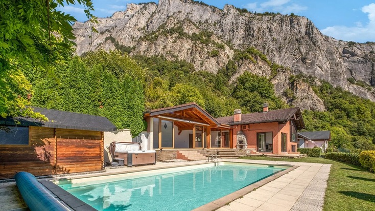 Linkes Zürichseeufer: Wohnen entlang der Schweizer „Platinküste“