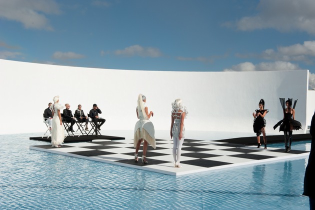 Haute Couture-Schach bei #GNTM: Wer schafft es in die Top Ten?