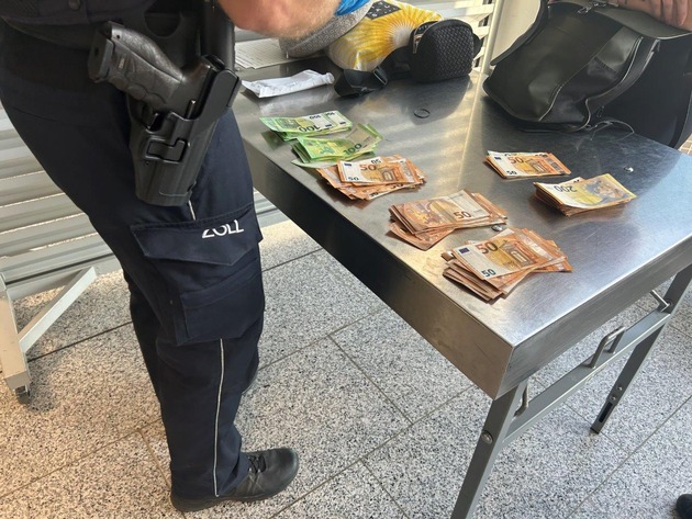 HZA-F: Schwerpunktkontrolle des Zolls zur Bekämpfung der Geldwäsche am Frank-furter Flughafen - Zahlreiche Verstöße mit einem Volumen von 1,75 Millionen Euro festgestellt
