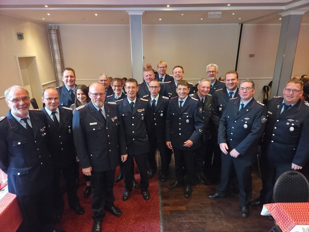 FW-ROW: &quot;Feuerwehr wichtiger denn je&quot; - Delegiertenversammlung des Kreisfeuerwehrverbandes Rotenburg e.V. in Jeersdorf