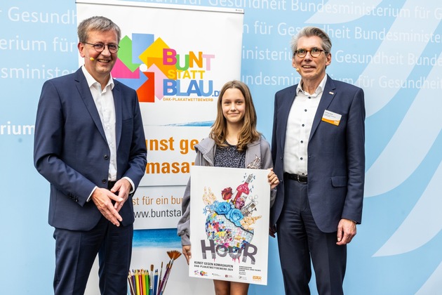 Nach Landessieg: Schülerin aus Regensburg gewinnt Sonderpreis auch bei Bundeswettbewerb „bunt statt blau“