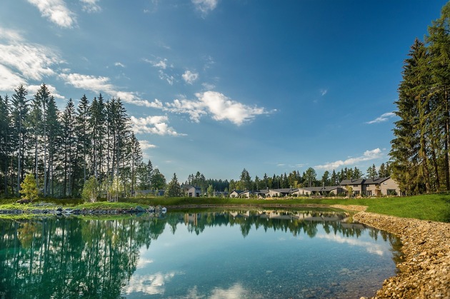 Stiftung f&uuml;r Familien der Pierre &amp; Vacances / Center Parcs Gruppe unterst&uuml;tzt &bdquo;Flaschenkinder&ldquo; von suchtkranken Eltern unter anderem mit Aufenthalten in den Ferienparks von Center Parcs