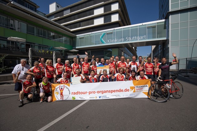 Radtour pro Organspende macht Halt im Klinikum Stuttgart