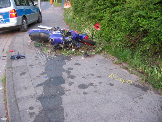 POL-HI: Motorradunfall mit glücklichem Ausgang