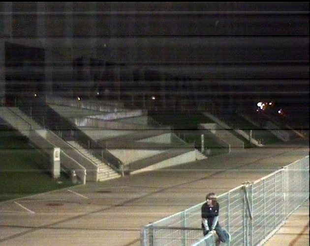 POL-D: Vandalismus in der Arena - Polizei fahndet mit Bildern aus der Videoüberwachung