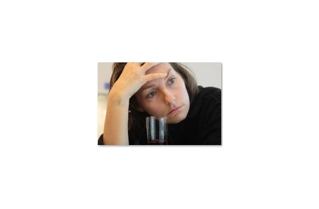 Quando l&apos;alcol diventa medicamento 

Fachverband Sucht / GREA / INGRADO / Dipendenze Svizzera / la Croce Blu / AA / SSAM