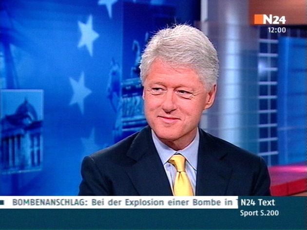 Bill Clinton live im ersten Exklusiv-Interview auf N24 und in Sat.1