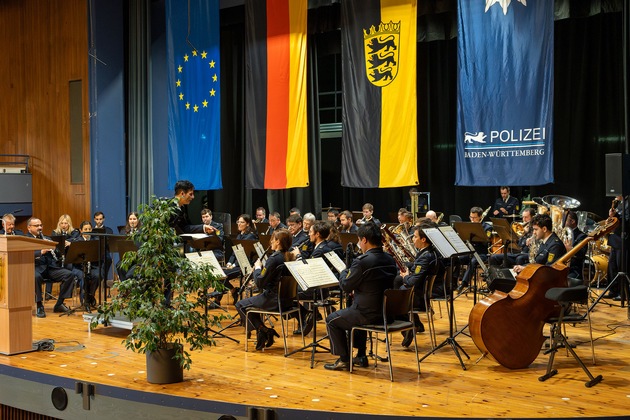 POL-HfPolBW: Feierliche Vereidigung bei der Polizei Baden-Württemberg am Ausbildungsstandort Herrenberg