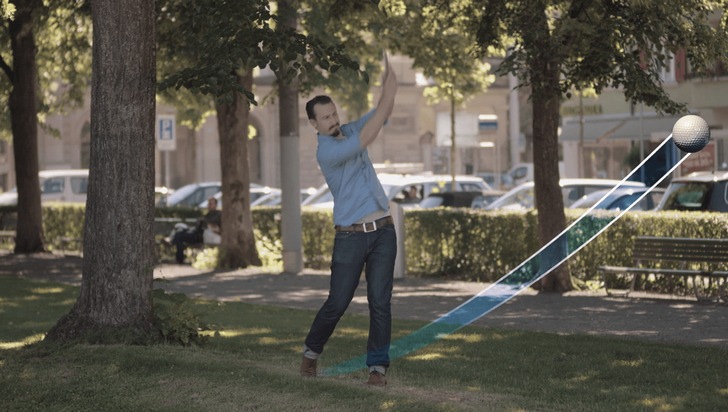 Adesso il mio smartphone è anche un bastone da golf / La nuova app Mixed Reality &quot;smart urban golf&quot; porta il golf urbano sul cellulare