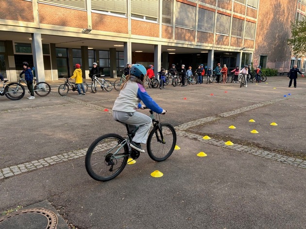 POL-PPTR: Fahrradfahren aber sicher: F&uuml;nftkl&auml;ssler nahmen an Projekttag teil