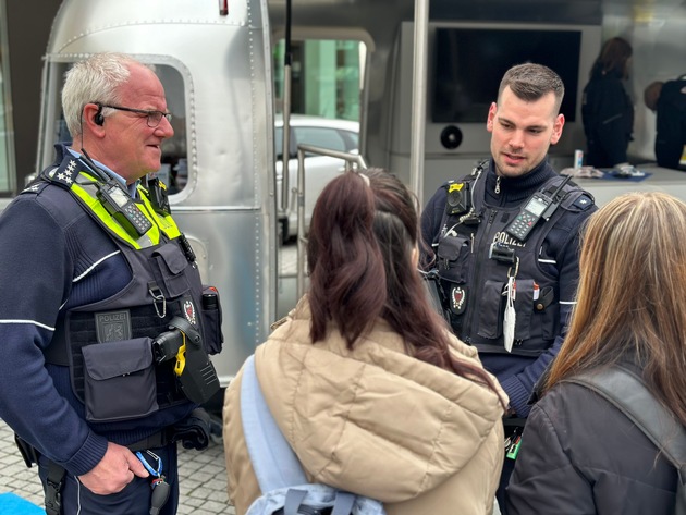 POL-MS: 480 Heißgetränke und noch mehr gute Gespräche - &quot;COPpuccino&quot; mit der Polizei Münster