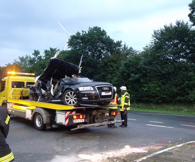 FW-PB: Schwerer Vekehrsunfall auf der L828 in den frühen Morgenstunden