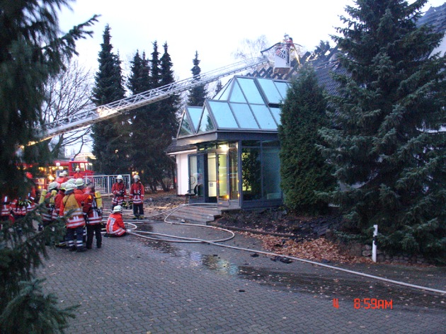 POL-WL: Bürohaus brannte