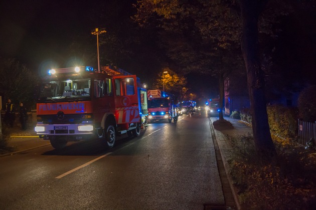 FW Menden: Küchenbrand am Bräukerweg endet glimpflich