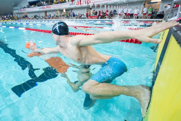 50 Jahre Deutsche Meisterschaften im Rettungsschwimmen: DLRG sucht in Hannover die schnellsten Rettungsschwimmer