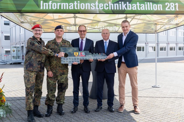 Premiere - Erste Unterk&uuml;nfte f&uuml;r den Neuen Wehrdienst in der Eifelkaserne in Gerolstein &uuml;bergeben