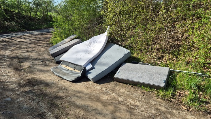 POL-NMS: 20260424-3-PDNMS-Illegale M&uuml;llentsorgungen in Felm und Altenholz