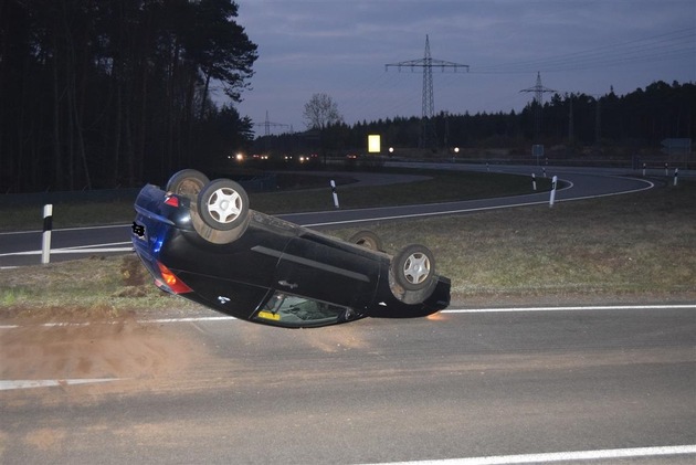 POL-PDKL: A6 - zu schnell durch die Kurve auf die Autobahn - von der Fahrbahn abgekommen