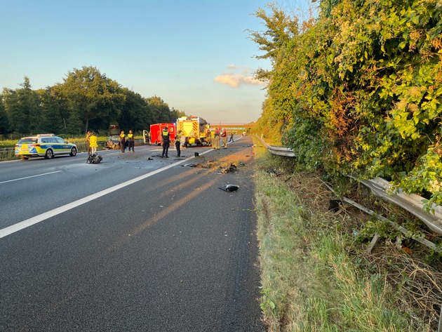 FW Lehrte: Schwerer Unfall auf der A2 zwischen Lehrte und Hämelerwald