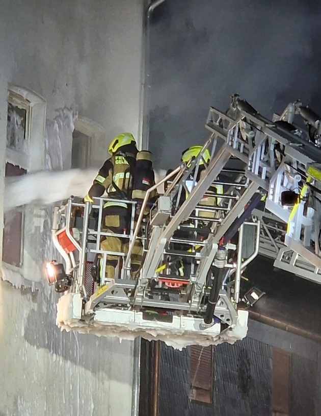 FW-GE: Folgemeldung zu Wohnungsbrand in Gelsenkirchen Rotthausen