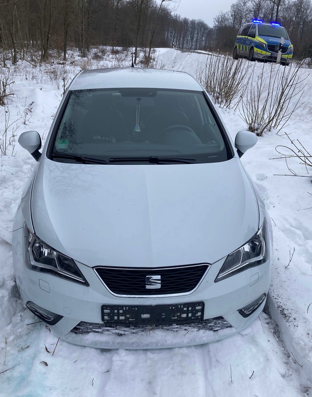 POL-HX: 10 witterungsbedingte Eins&auml;tze f&uuml;r Polizei - Eine Person leicht verletzt