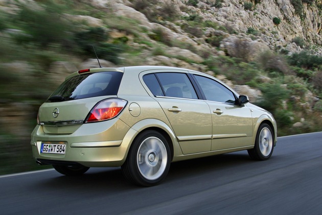 Astra 1.9 CDTI: Die neue Nummer 1 unter den Premium-Dieseln