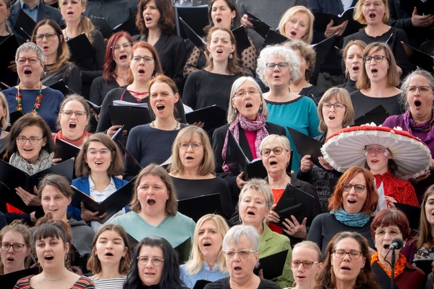 Im Jahr der Stimme: MDR Klassik startet neue Mitsingaktion zusammen mit Theatern der Region – Auftakt in Erfurt