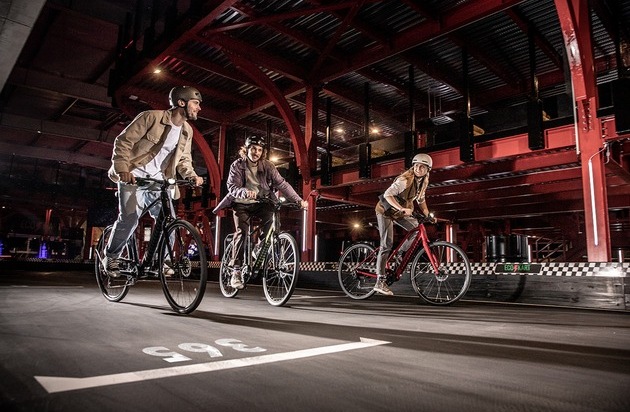 Diamant Fahrradwerke: Den elektrischen Kick für jeden Tag bringt das Diamant 365 / Der sächsische Traditionshersteller lanciert ein extra-leichtes urbanes E-Bike der neuen Generation