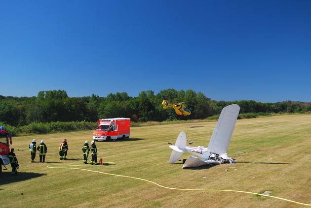 FW-MK: Abgestürztes Ultraleichtflugzeug auf dem Flugplatz Rheinermark