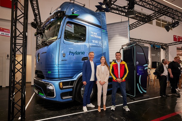 PM: DHL, Daimler Truck und hylane schließen Partnerschaft bei vollelektrischen Lkw / PR: DHL, Daimler Truck, and hylane form partnership for fully electric trucks
