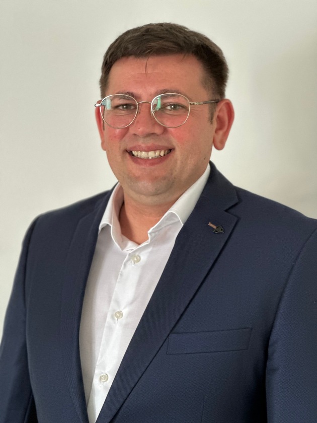 Schön Klinik Lorsch: Generationswechsel in der Orthopädie und Unfallchirurgie: Dr. medic Albert Andrei Bratu übernimmt Chefarztposition zum Jahreswechsel