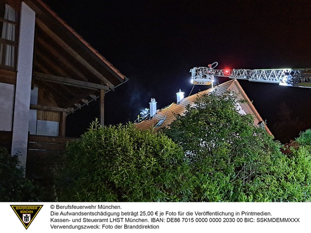 FW-M: Hoher Sachschaden nach Dachstuhlbrand (Waldperlach)