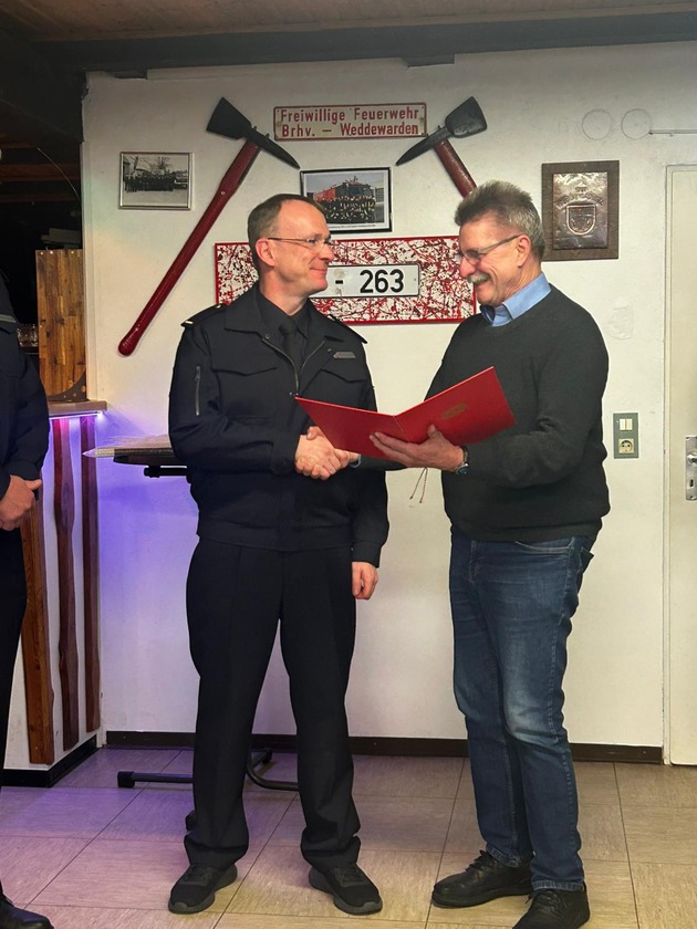 FW Bremerhaven: Jahreshauptversammlung der Freiwilligen Feuerwehr Weddewarden - Ehrung f&uuml;r 60 Jahre Mitgliedschaft