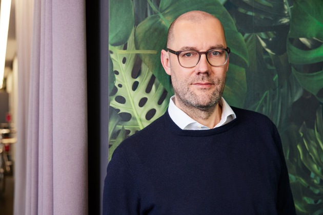 Neun von zehn Unternehmen wollen ihre digitale Souver&auml;nit&auml;t st&auml;rken / Studie von valantic und Handelsblatt Research Institute mit 1.000 Befragten