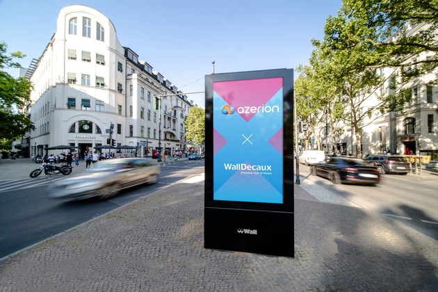 Effiziente und transparente DOOH-Kampagnenplanung: WallDecaux und Azerions DSP Hawk optimieren Planungstool und integrieren mit hochaufgelösten Fotos neues Qualitätsmerkmal auf Frame-Ebene