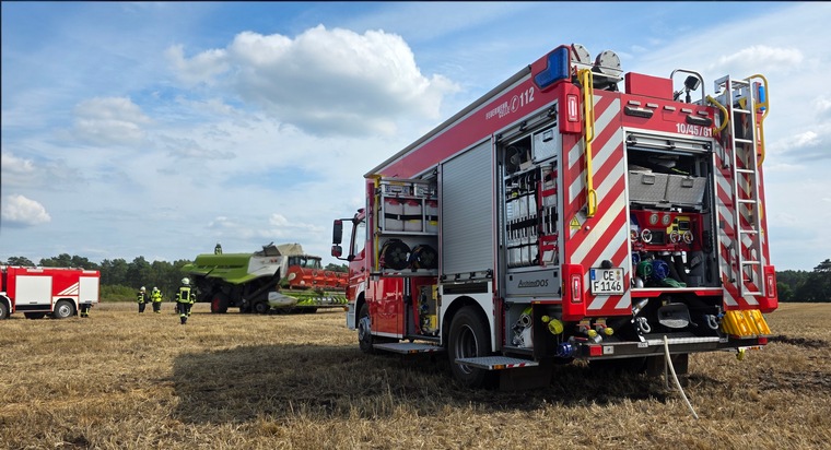 FW Celle: 500m²Stoppelfeld brennen in Hustedt