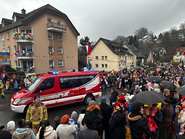 FW-GL: Karnevalsbilanz 2023 der Feuerwehr Bergisch Gladbach