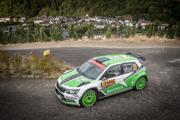 Siegesserie fortgesetzt: SKODA feiert Vierfacherfolg bei der Rallye Deutschland (FOTO)