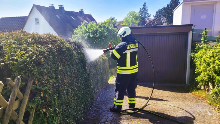 FW-EN: Heckenbrand in Niedersprockhövel