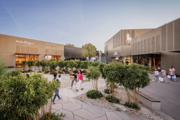 Eröffnung des ersten Maison Margiela Outlet Stores Deutschlands in der Outletcity Metzingen