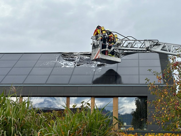 FW Stockach: Brand einer Photovoltaik-Anlage