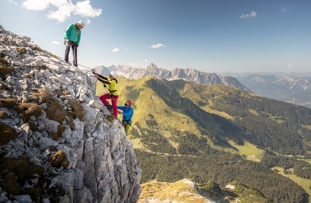 Von Felswänden, Höhlen und Gipfelsiegen - BILD