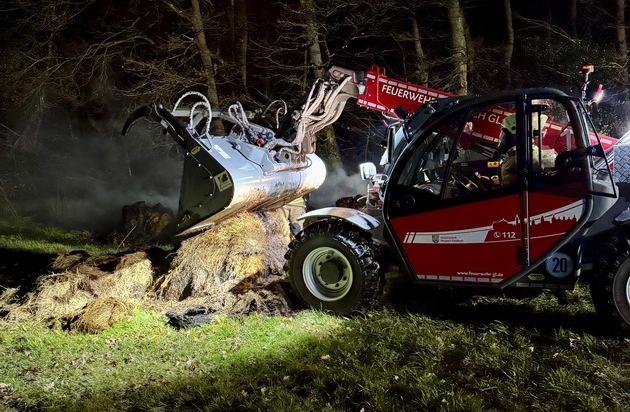 FW-GL: Feuerwehr verhindert Waldbrand im Stadtteil Herkenrath von Bergisch Gladbach