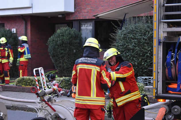 FW-SE: Küchenbrand im Mehrfamilienhaus