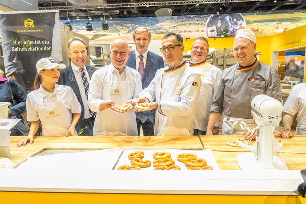 Innungsb&auml;cker im Dialog: B&auml;ckerhandwerk nutzt Gr&uuml;ne Woche f&uuml;r politische Gespr&auml;che