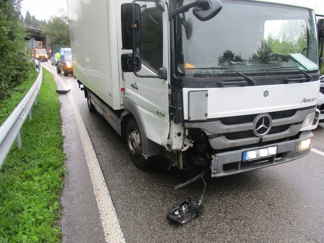 POL-PDPS: Thaleischweiler-Fröschen - Unfall mit 25.000 Euro Sachschaden