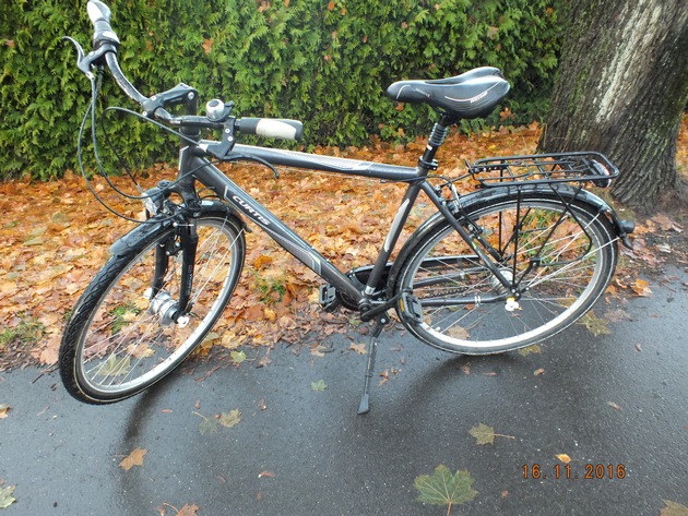 POL-SE: Quickborn / Ellerau - Polizei sucht Eigentümer zweier Fahrräder
