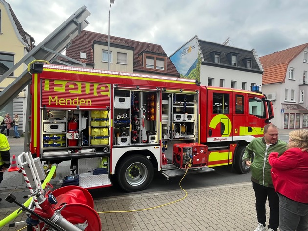 FW Menden: Lendringser Feuerwehrfest - Tag der offenen Tür am kommenden Wochenende Löschgruppen Lendringsen laden zum Mitfeiern ein