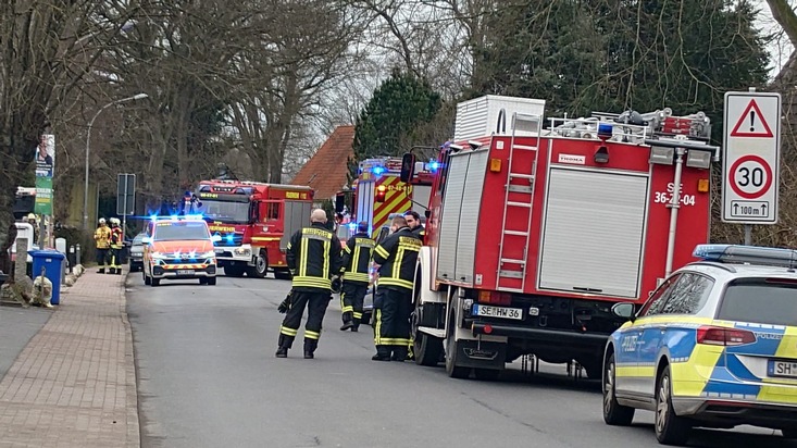 FW-SE: Zwei verletzte Personen nach Einsturz einer Kellertreppe